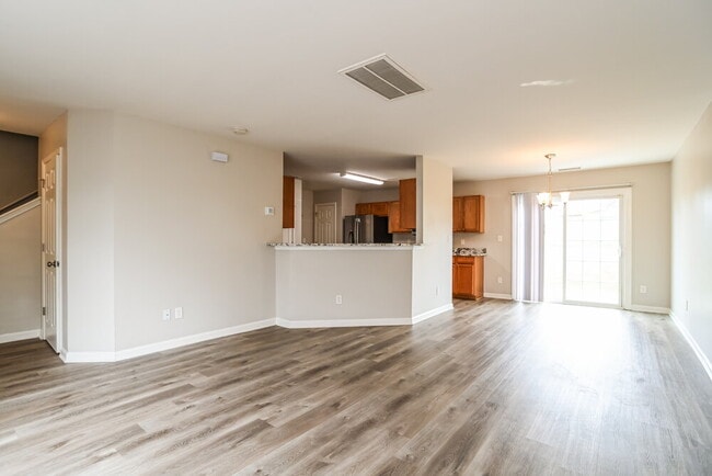 Photo - 1604 Harland St