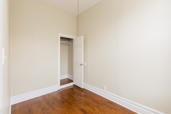 Photo - 2445 W Harrison St Unidad 2