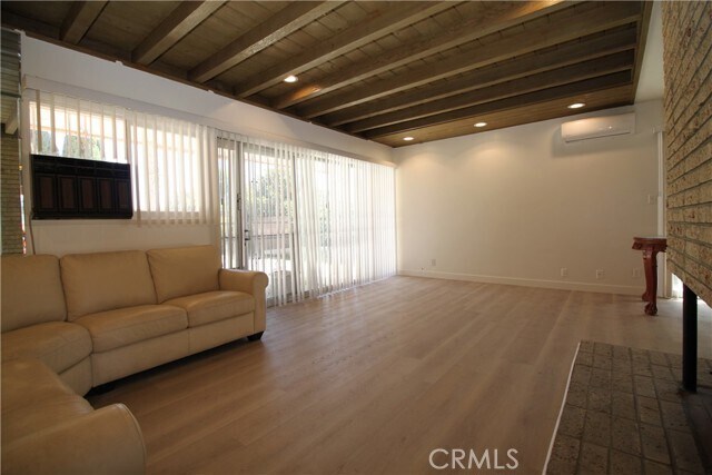 Building Photo - 1532 Dell Dr Rental