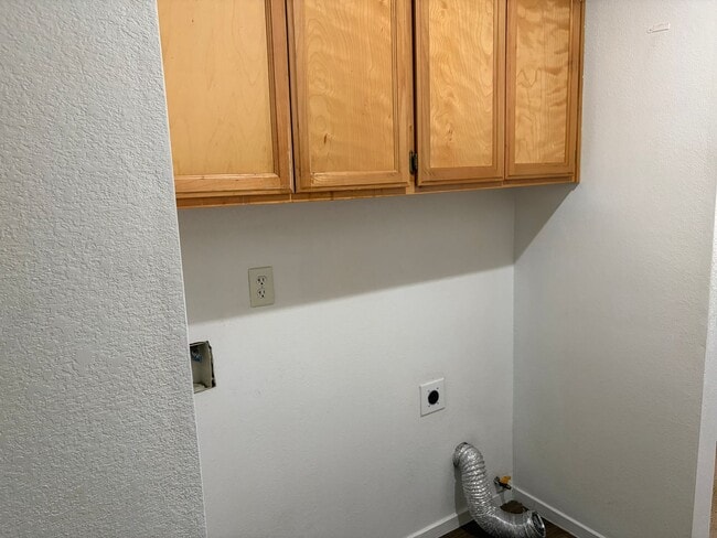 583 Monique Ct