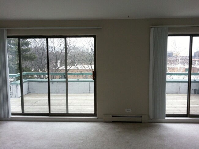 Photo - 1931 Prairie Sq Unit 312