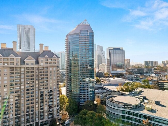 Building Photo - 3338 Peachtree Rd NE Unit 903