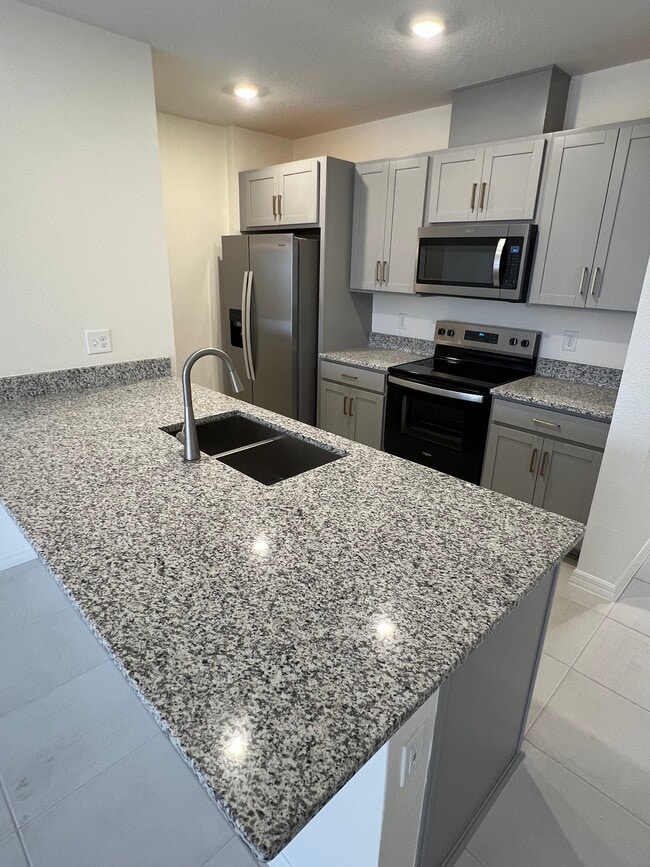 Photo - 2759 Raindrop Run St