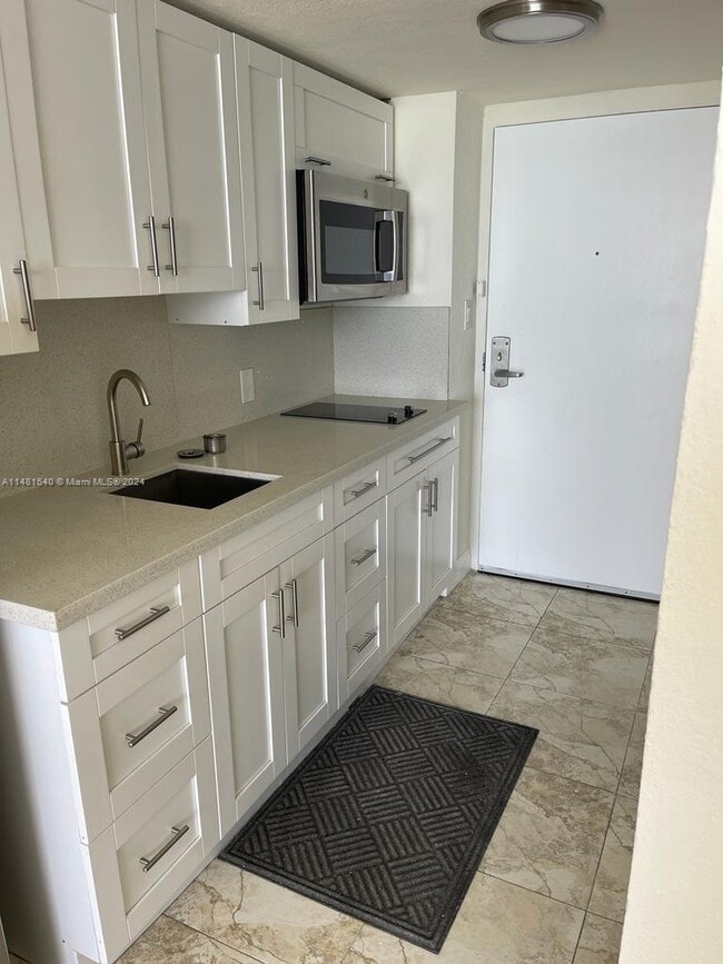 Photo - 19201 Collins Ave Unit 411