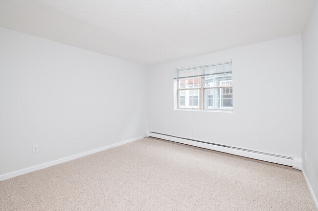 Photo - 162 Summer St Unidad 26