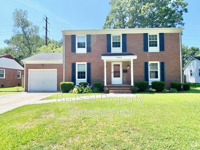 Building Photo - 592 Crown Point Dr Rental