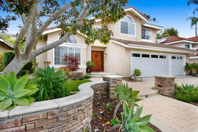 Photo - 3 Bed 2 1/2 Bath | 2 Story Home Lactated in Chapparrosa Park, Palisades, Laguna Niguel