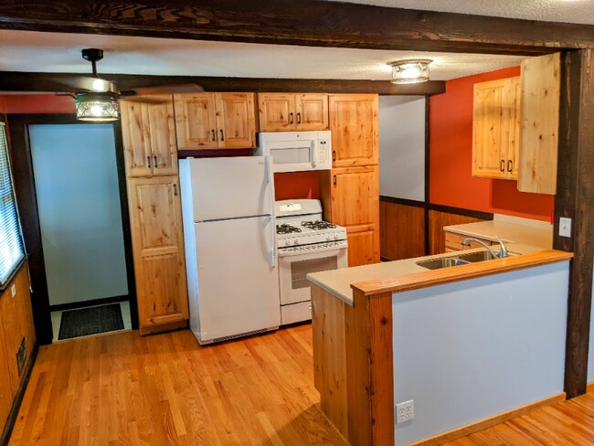 Photo - 3838 Snelling Ave