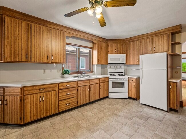 Building Photo - 37 Wright Ave Unit 2