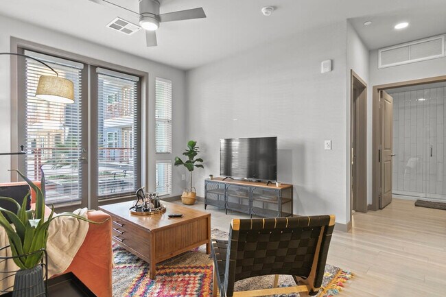 Photo - 400 N 2nd Ave Unidad ID1014579P