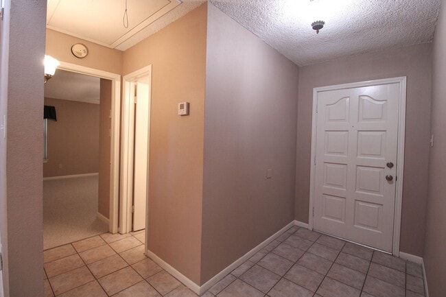 Photo - 10323 Quail Meadow St