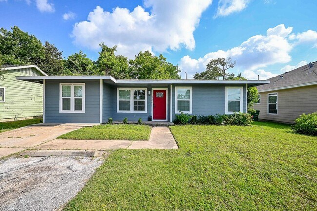 Photo - 226 Hyta St