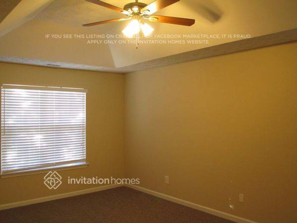 Photo - 2000 Hidden Valley Dr SW