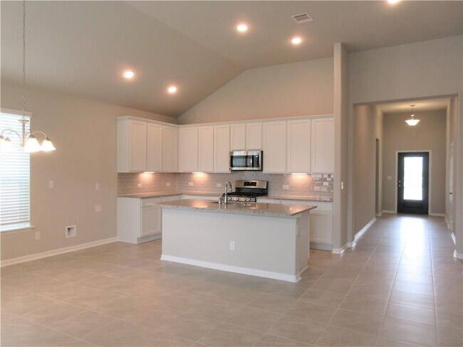 Photo - 1017 Sundrops St