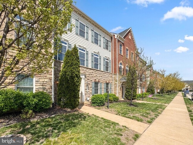 Photo - 42365 Pine Forest Dr