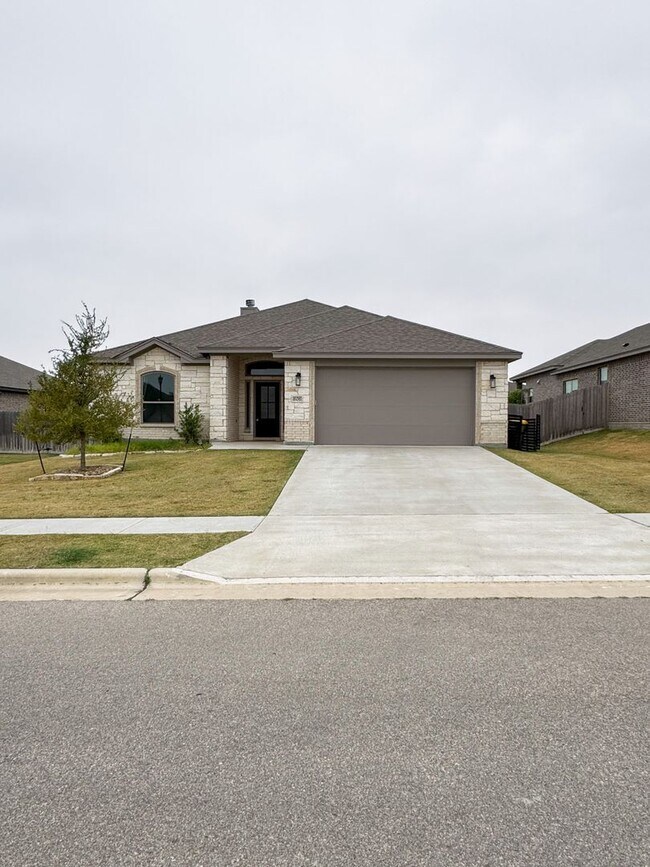 Building Photo - Gorgeous Home in Troy, Texas