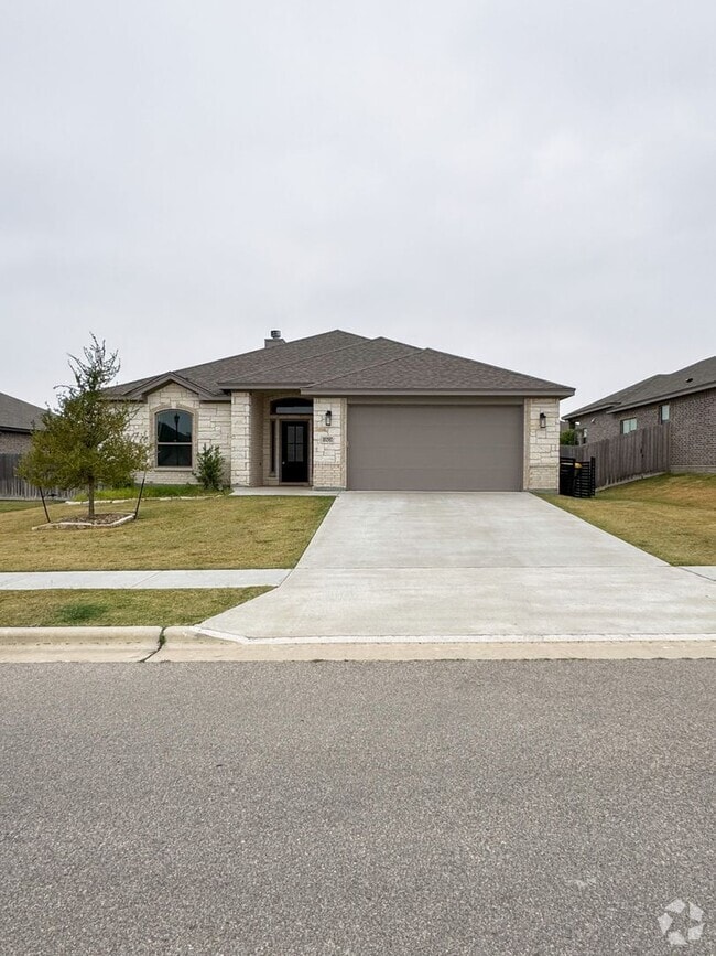 Building Photo - Gorgeous Home in Troy, Texas