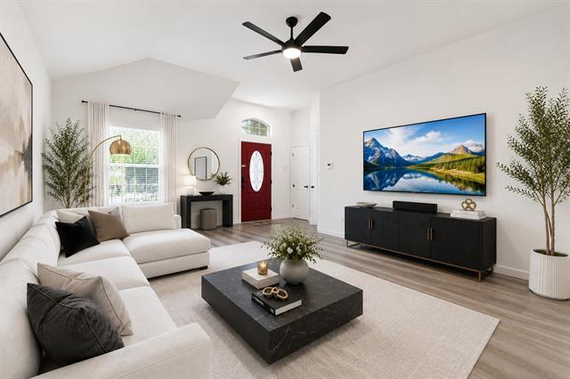 Photo - 306 Lakefront Dr