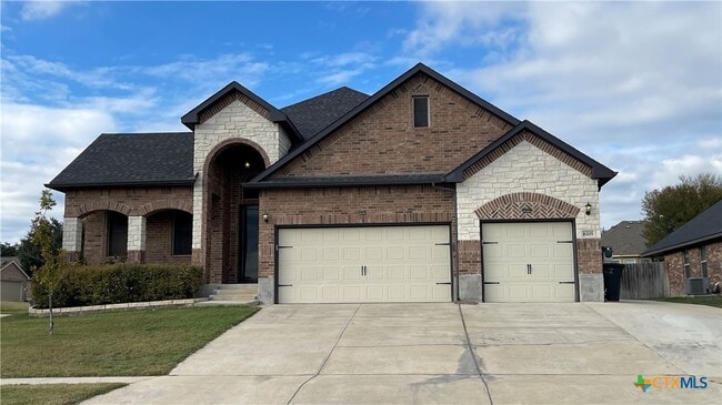 Building Photo - 6201 Morganite Ln