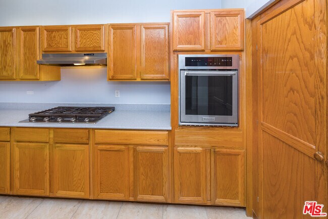 Photo - 3751 Scadlock Ln