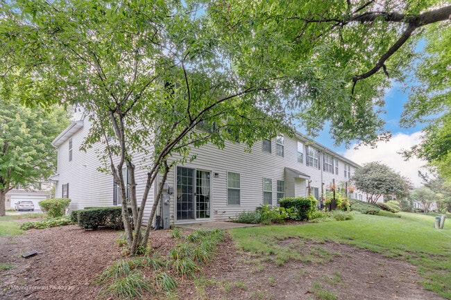 Photo - 2417 Stoughton Cir