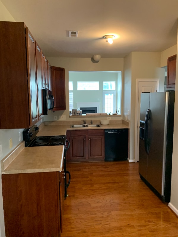 Photo - 1422 Burrell Ave NW