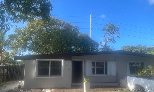 Building Photo - 535 NW 127th St