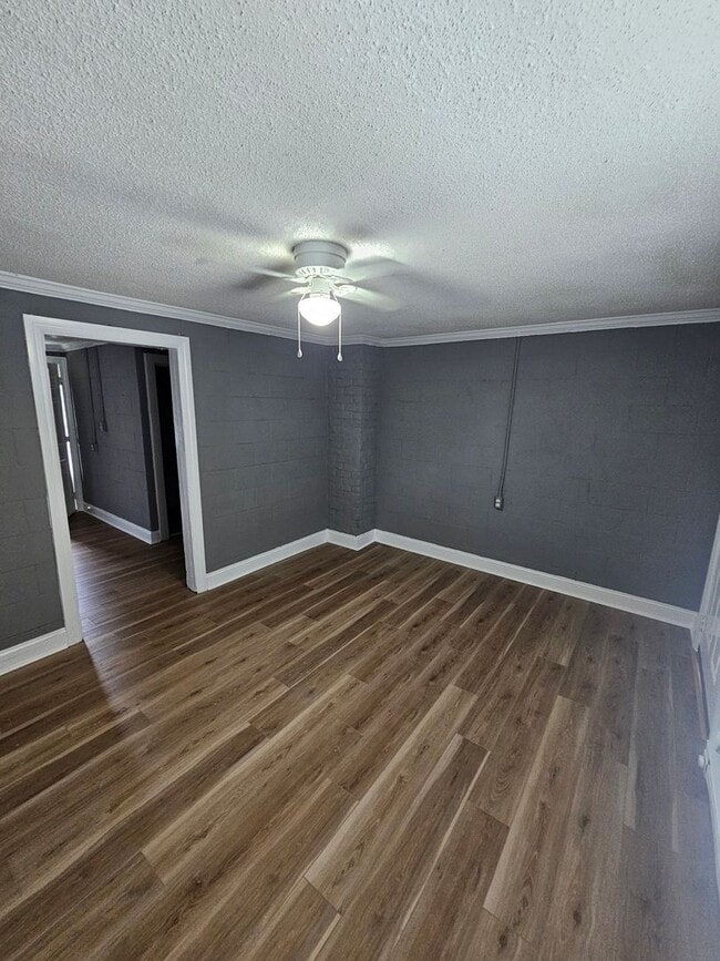 Photo - 713 Black Creek Rd SE Unit C