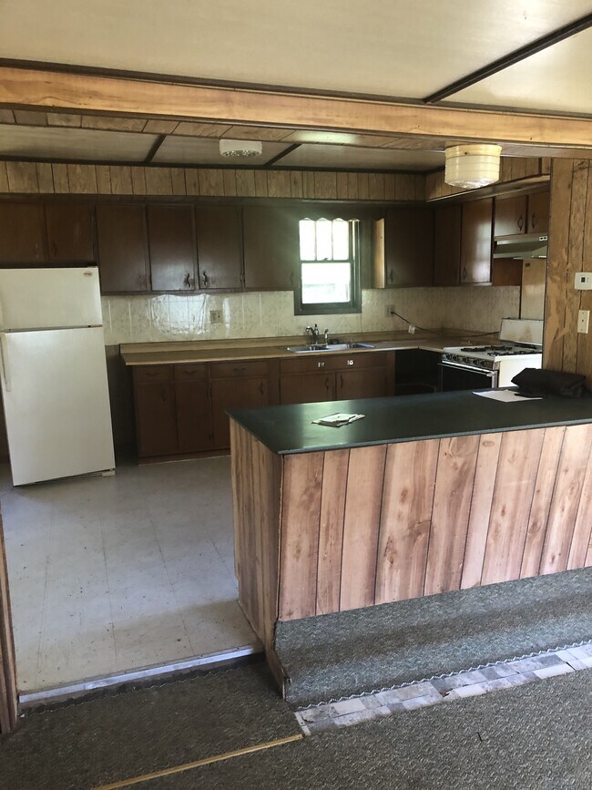 Photo - 574 Lincoln St