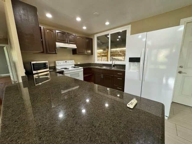 Photo - For Rent - 99-1170 Halawa Hts Rd.