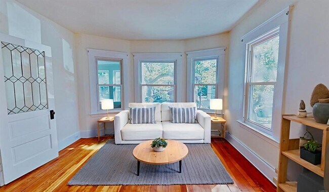 Photo - 134 Mansfield St Unit Penthouse