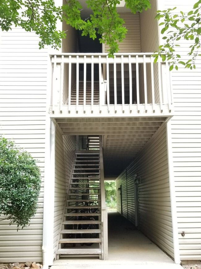 Photo - 109 Stratford Dr