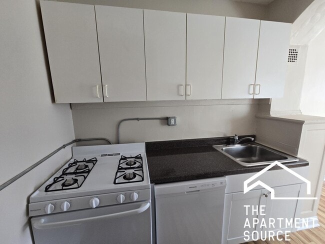 Photo - 1333 W Birchwood Ave Unit 303