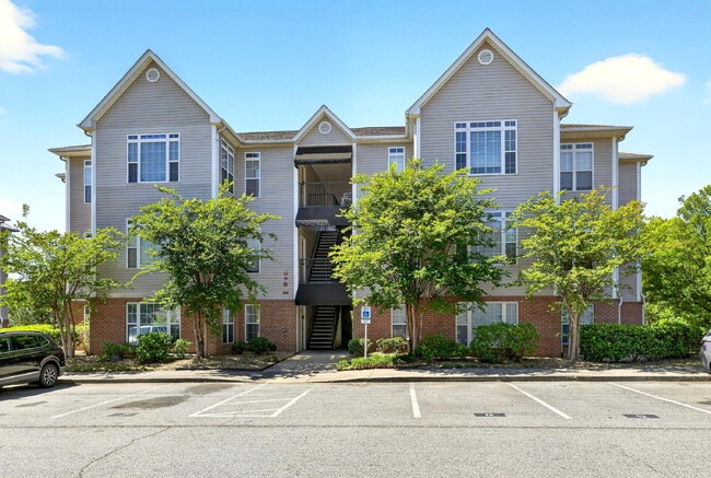 Building Photo - 2510 Friedland Pl Unit 303