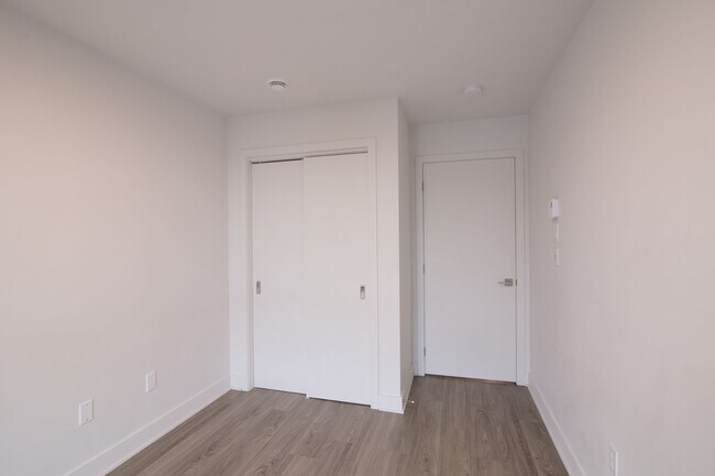 Photo - 9675 Av. Papineau Unit 5