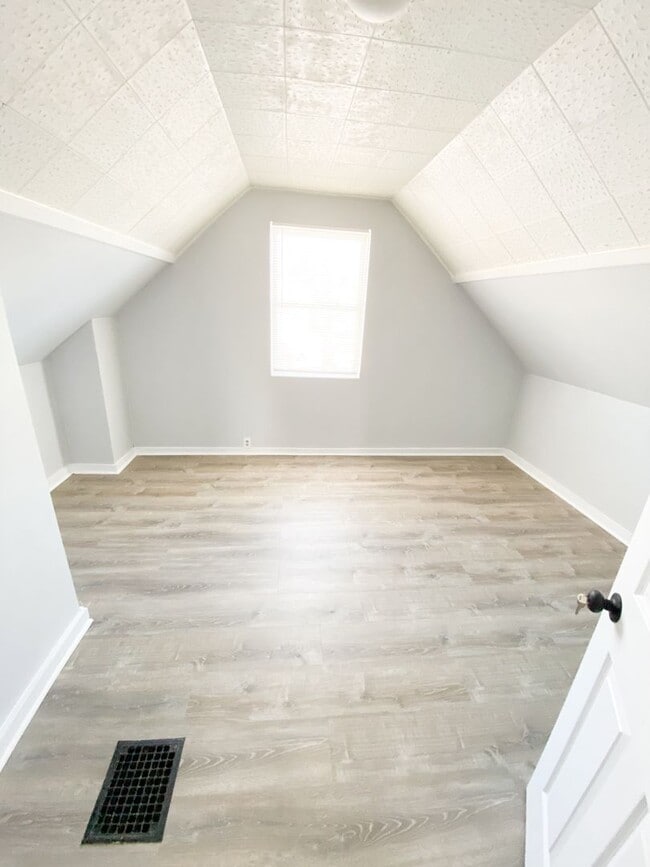 Photo - Affordable 2 bed 1 Bath House for Rent
