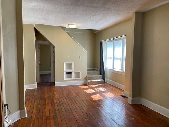 Photo - 923 E Berwyn St