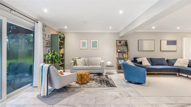Photo - 152 SW 59th Ave