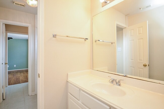 Photo - 9403 Sundance Dr