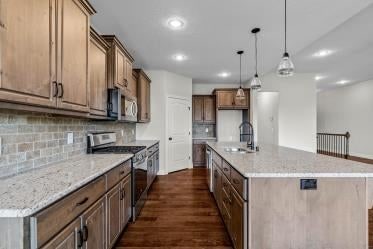 Photo - 839 S Cobble Creek Blvd