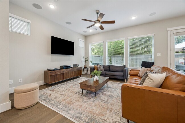 Photo - 1504 Callaking Pl