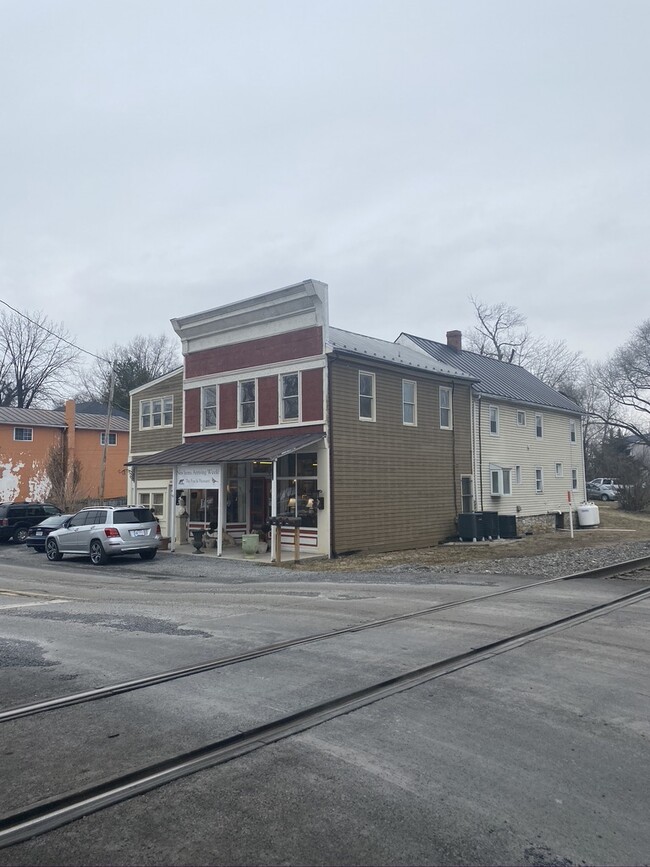 Photo - 114 E Main St Unit 114 East