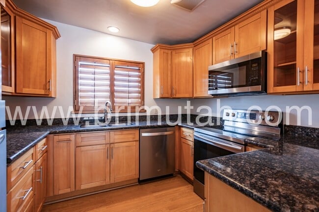 Photo - 1785 S 2600 E