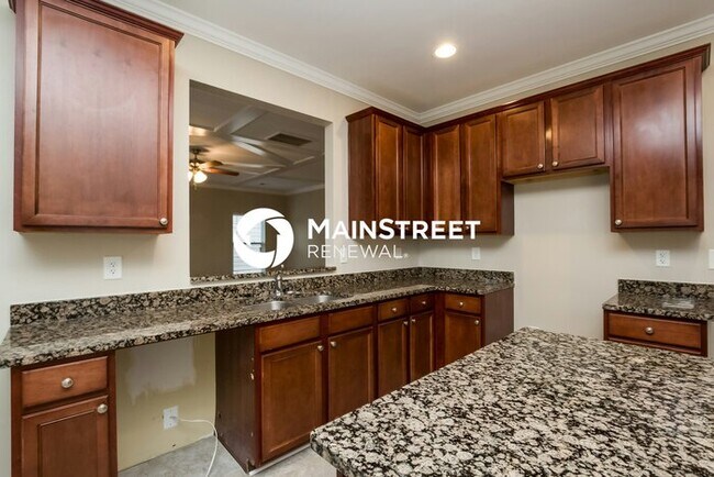 Photo - 7 Bedroom Pet-Friendly Home in Fairburn, G...