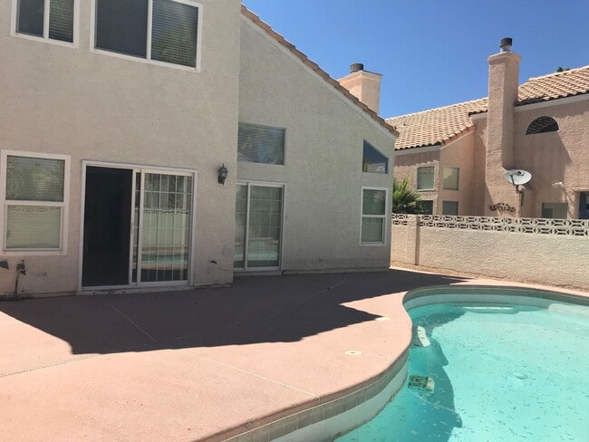 Photo - 3 Bedroom in Desert Shores!