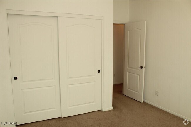 Building Photo - 9052 Stone Cabin Ct Rental