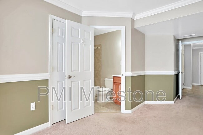 930 Monet Dr