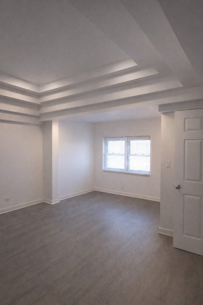 Building Photo - 4519 W Thomas St Unit 1