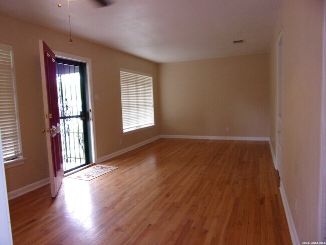 Photo - 215 Danville