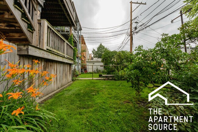 Photo - 2132 W Iowa St Unit 1F